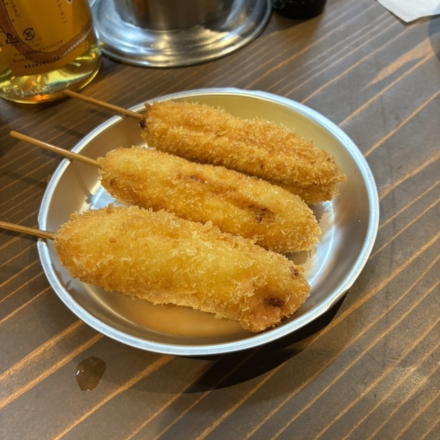 串カツ ホルモン 栗屋
