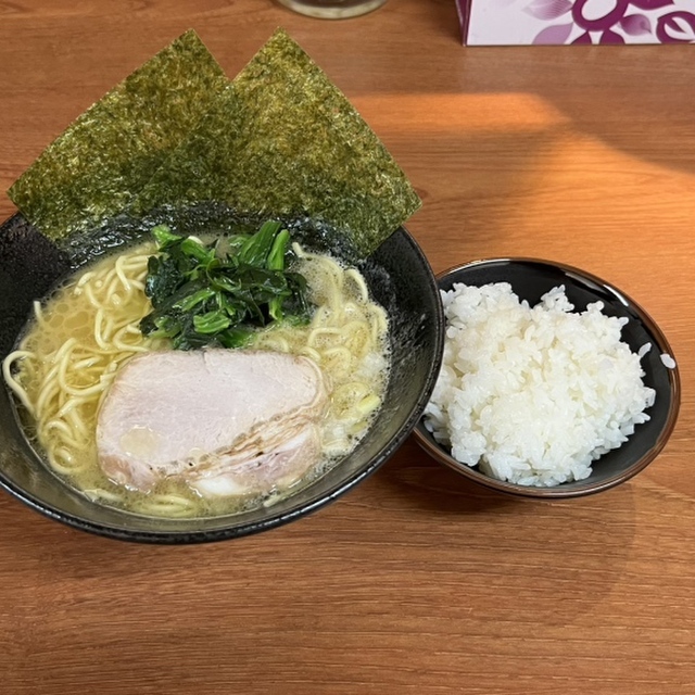 横浜家系ラーメン 憲兵家