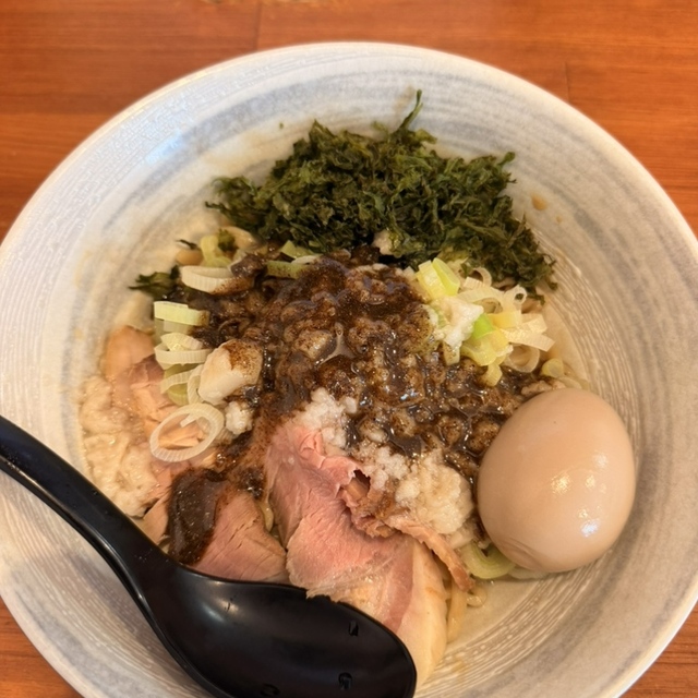 唯一無二のらぁ麺専門店 イ袋ワシづかみ