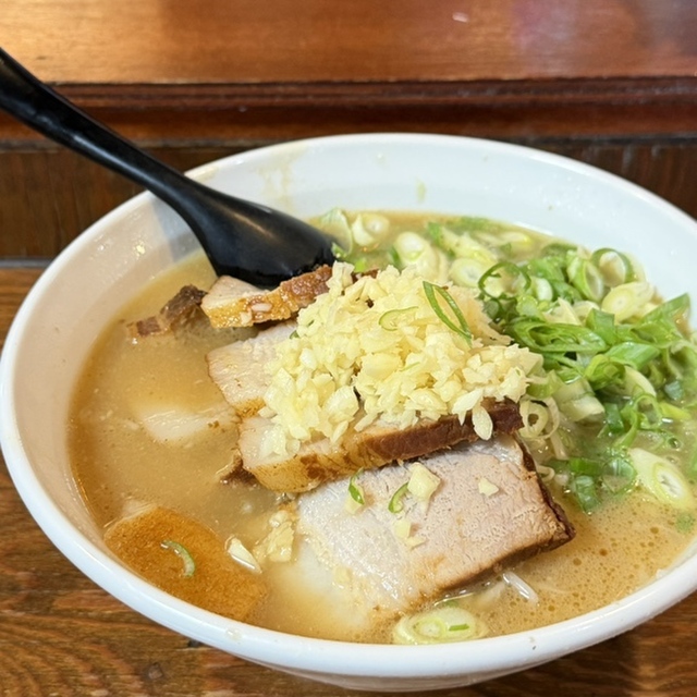 河内の味 ニンニクラーメン 仁