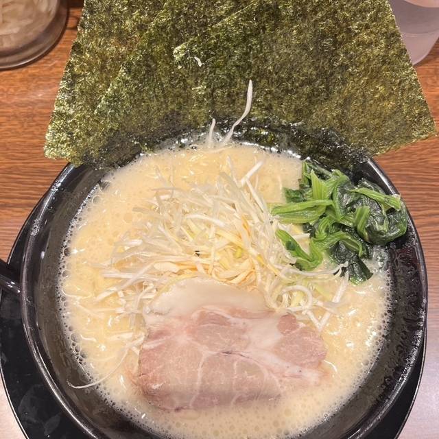 家系ラーメン 頂㐂家 堺筋本町店
