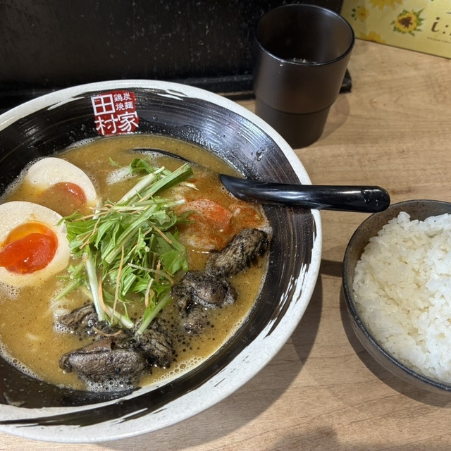鶏炭焼麺専門店 田村家 箕面店