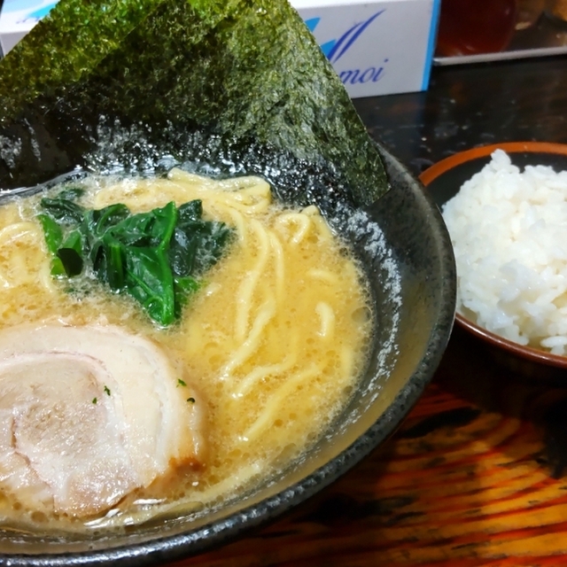 横浜家系ラーメン 一蓮家 鴻池新田店