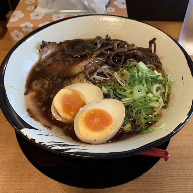 とんこつラーメン 薫