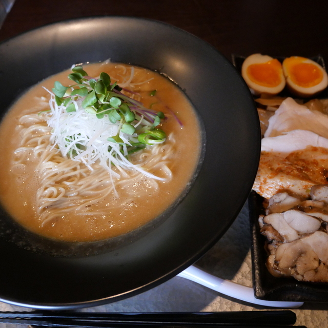 RAMEN KATAMUKI
