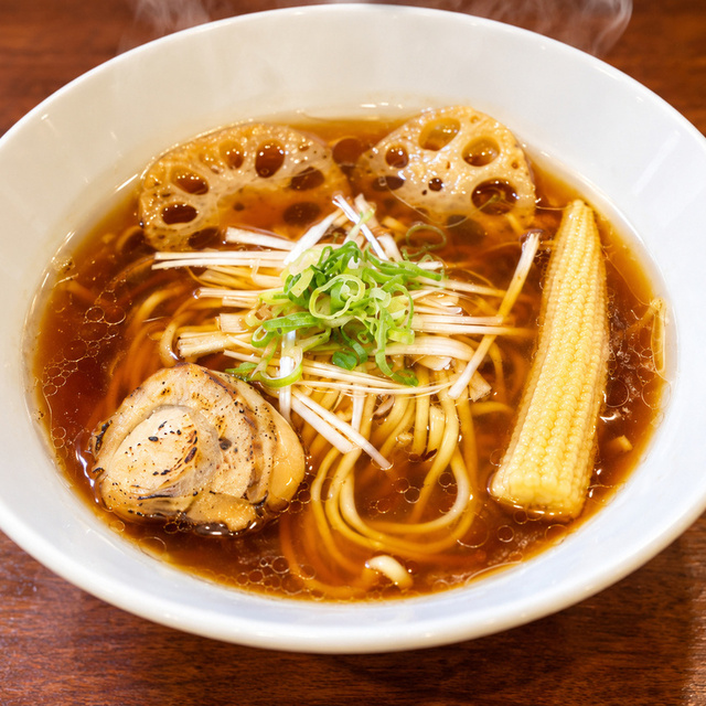 白龍醬油ラーメン